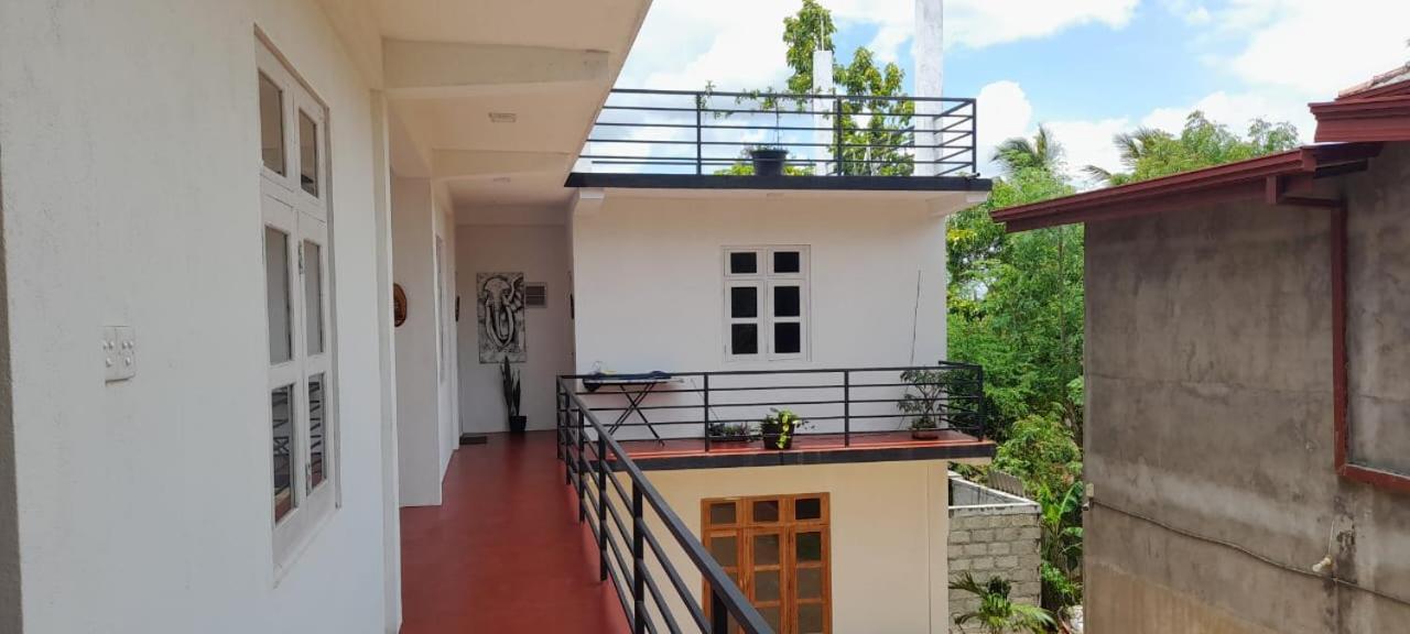 Lake Edge Resort Anurâdhapura Extérieur photo