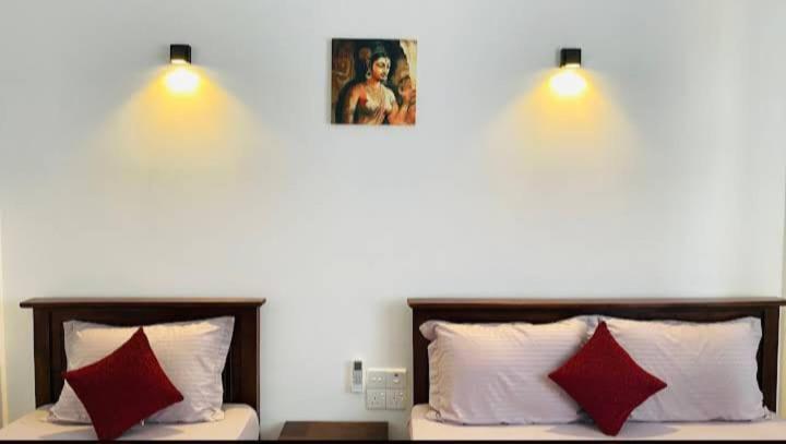 Lake Edge Resort Anurâdhapura Extérieur photo