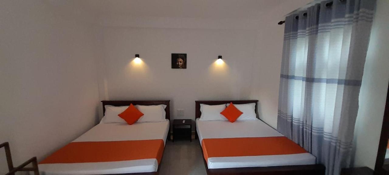 Lake Edge Resort Anurâdhapura Extérieur photo