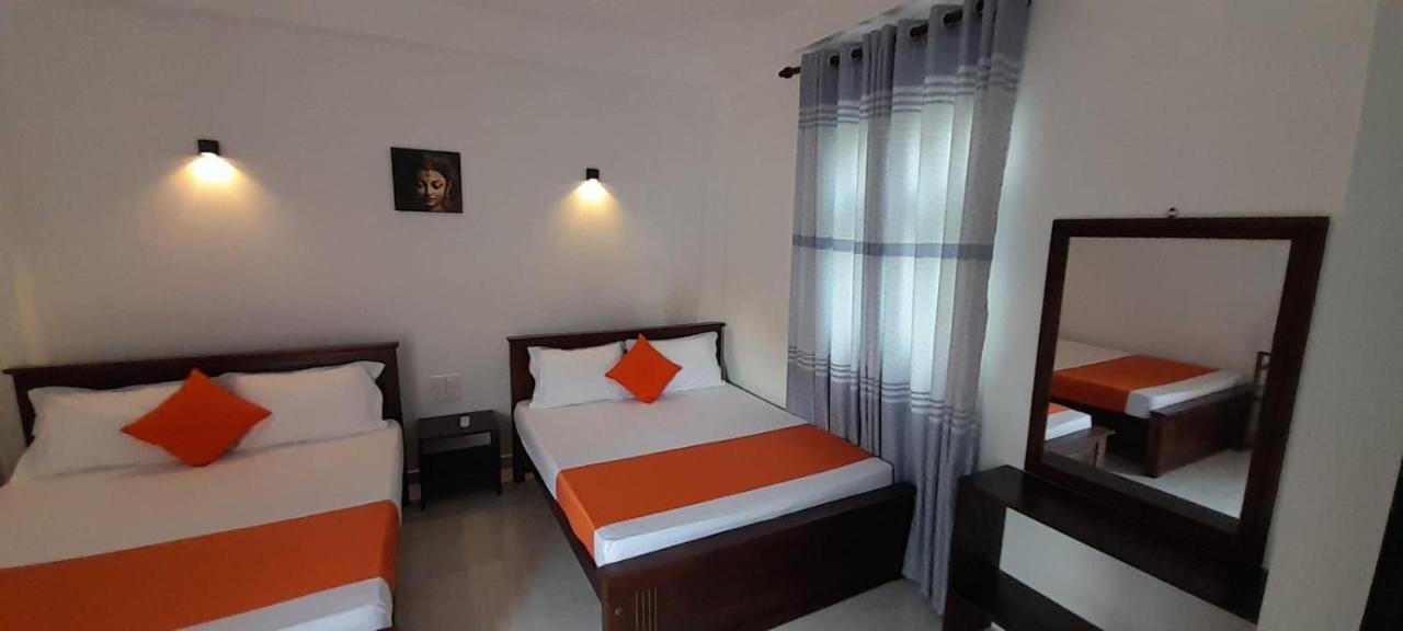 Lake Edge Resort Anurâdhapura Extérieur photo