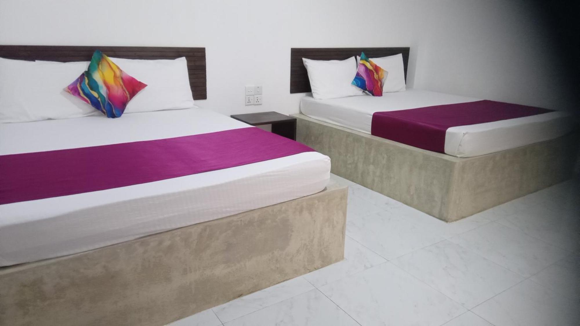 Lake Edge Resort Anurâdhapura Extérieur photo